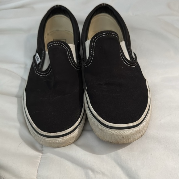 Vans - Picture 2 of 3